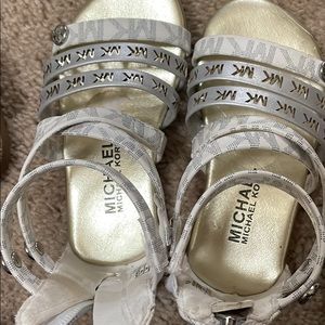 Toddler sandals bundle